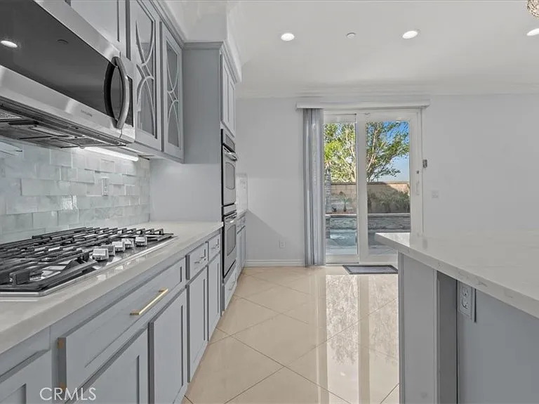 5448 Turin Way — Photo 11