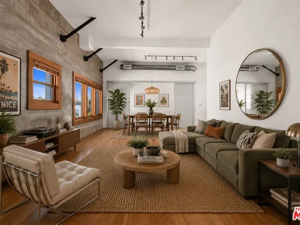 8 Brooks Ave APT 13, Venice, CA 90291
