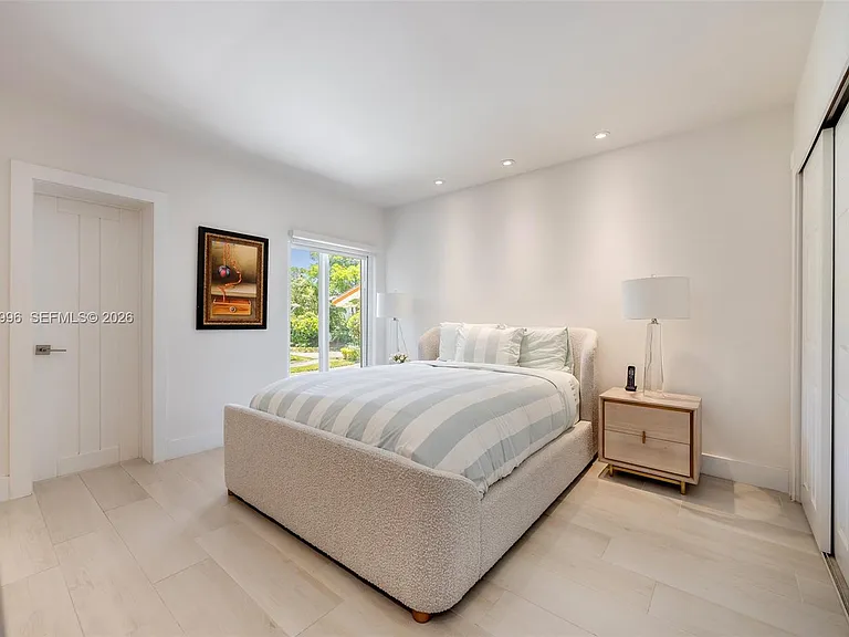 7230 Vistalmar St — Photo 24