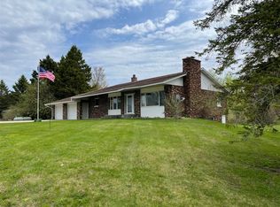 2364 Vanyea Rd, Cheboygan, MI 49721