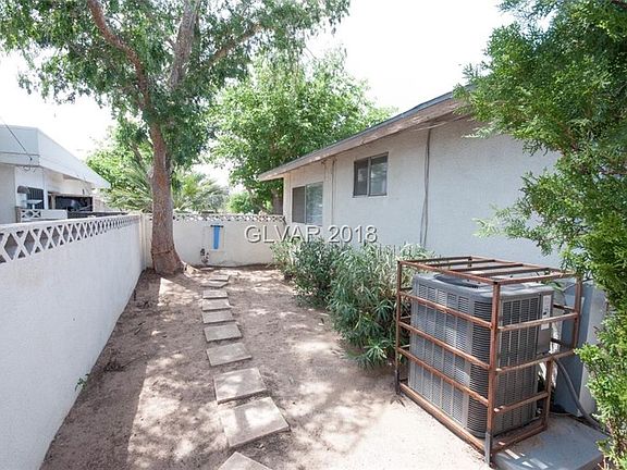 4th image of 3168 Pawnee Dr