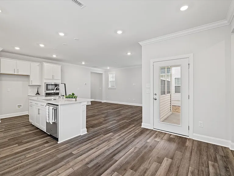 271 Edge Of Auburn Blvd — Photo 15
