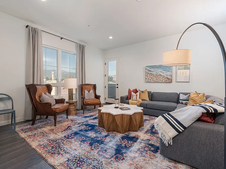 Mission View Residences — Photo 24