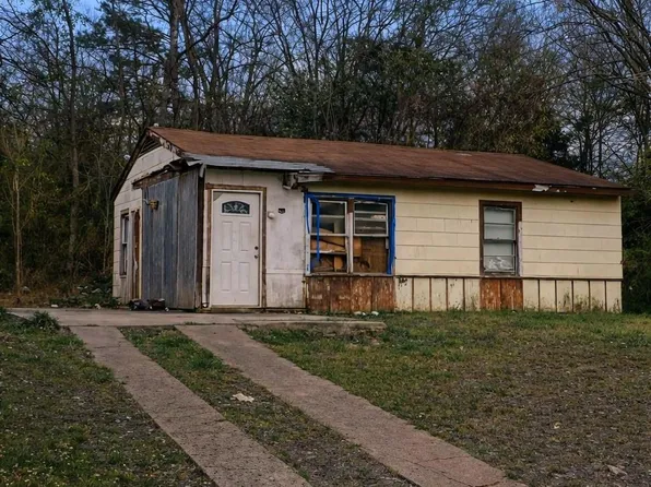 316 Houston St, Lone Star, TX 75668