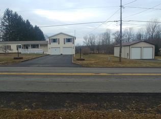 4746 S Holley Rd, Holley, NY 14470