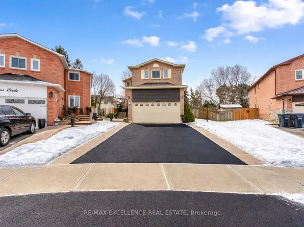 62 Atkins Cir, Brampton, ON L6X 4B5