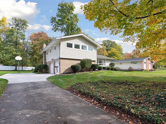 2nd image of 294 Greenbriar Dr