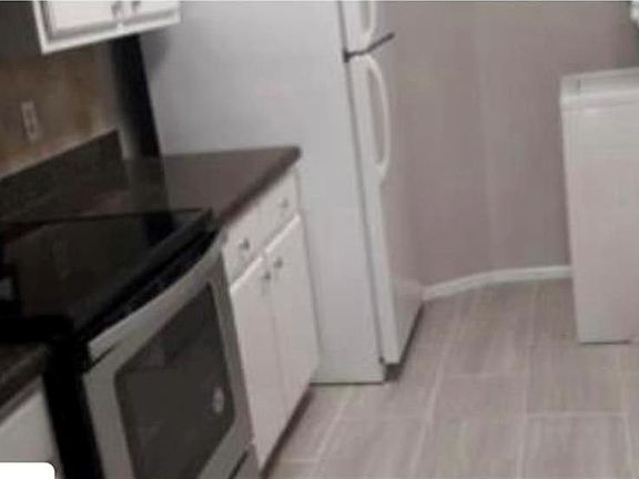 4th image of 18800 Egret Bay Blvd APT 215