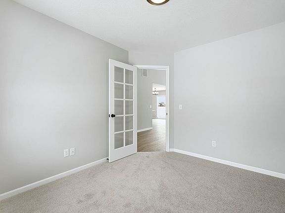 4th image of 404 Calabria Way