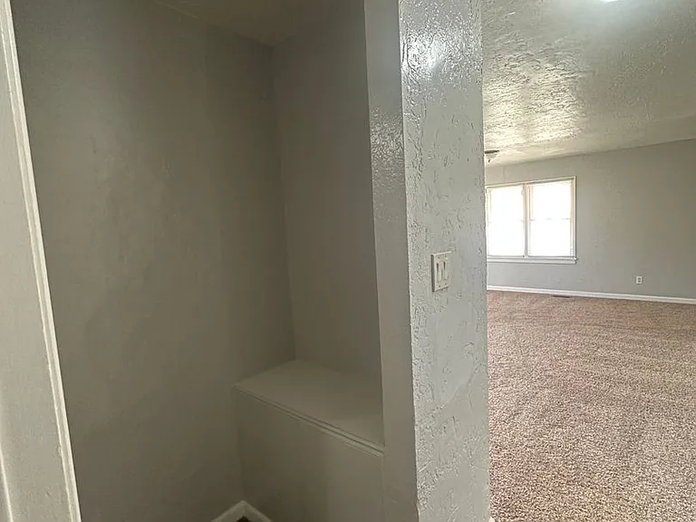 125 E Northrup Dr — Photo 39