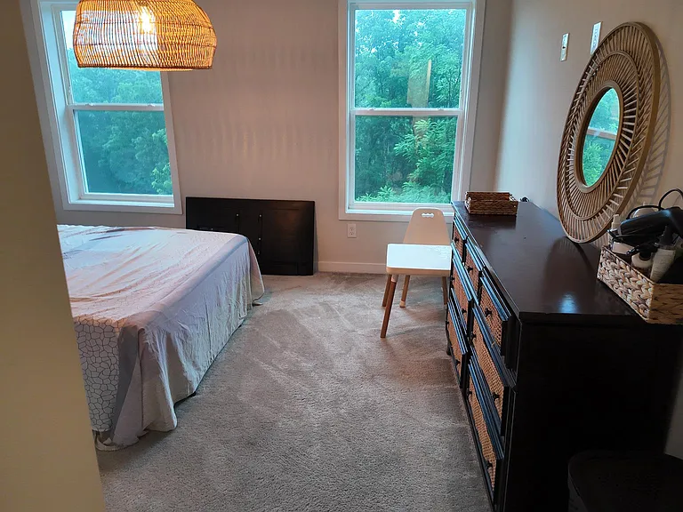 148 Kennedy Dr — Photo 22