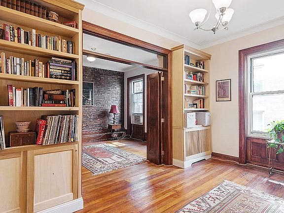 4th image of 507 W 111th St APT 32