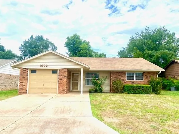 1002 E Moore Ave, Stillwater, OK 74075