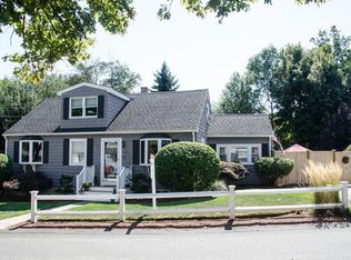 26 Macarthur Rd, Beverly, MA 01915