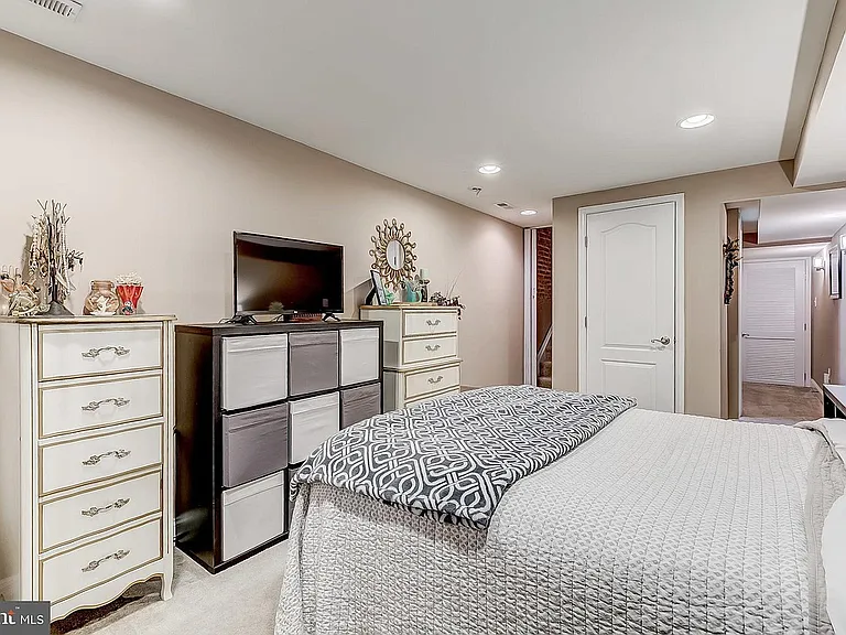1447 Decatur St — Photo 13