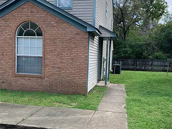 3rd image of 2716 Tess Cir