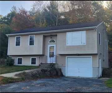 1144 Snake Hill Rd, Glocester, RI, 02857