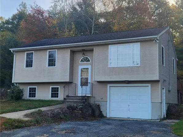 1144 Snake Hill Rd, Glocester, RI 02857