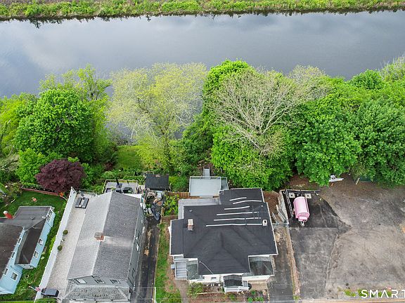 3rd image of 168 Derby Avenue