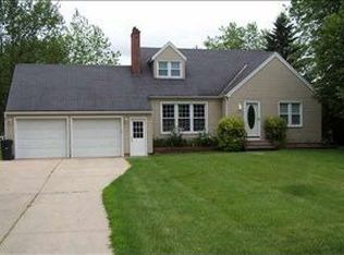 3422 Rownd St, Cedar Falls, IA 50613