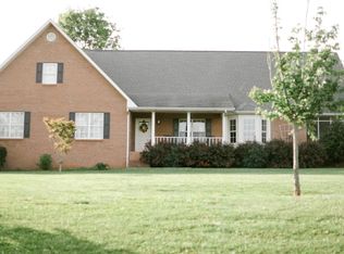 101 Chinquapin Ln, Madisonville, TN 37354