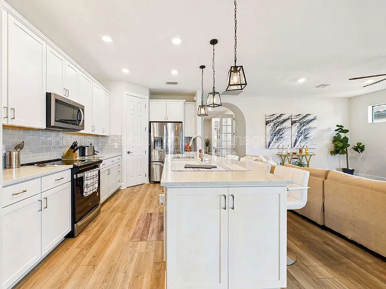 19563 Utopia Ln — Photo 10