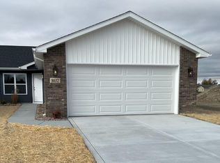 8653 Madison St, Merrillville, IN 46410