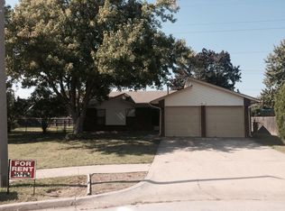 1804 Grassland Cir, Norman, OK 73072