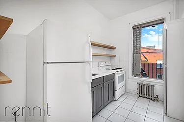 Rented by Rennit Inc.