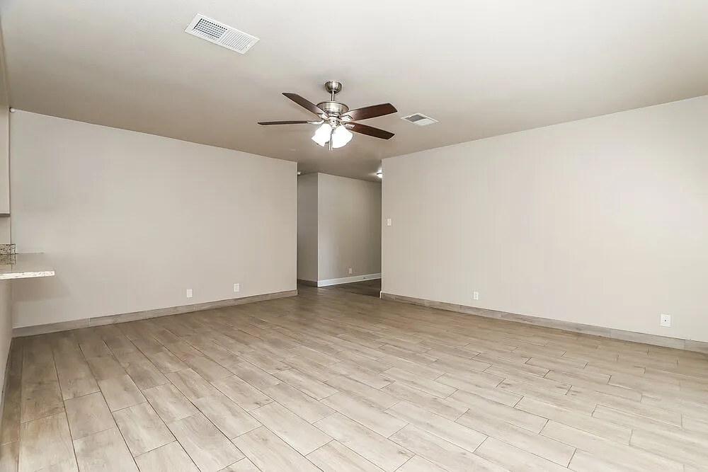 3 bed, 2.0 bath, 1535 sqft, $1,815 — Photo 4