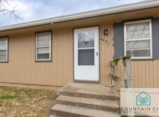 4431 NE Winn Rd #1, Kansas City, MO 64117