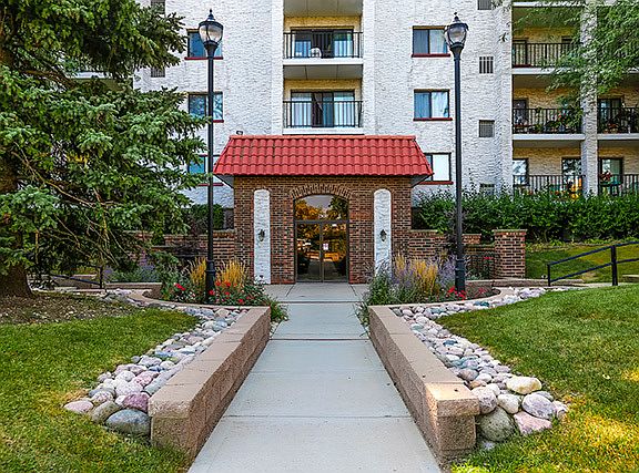 2nd image of 350 Plum Creek Dr #1051