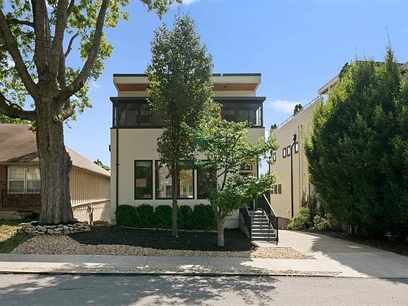 3rd image of 4727 Mercier St
