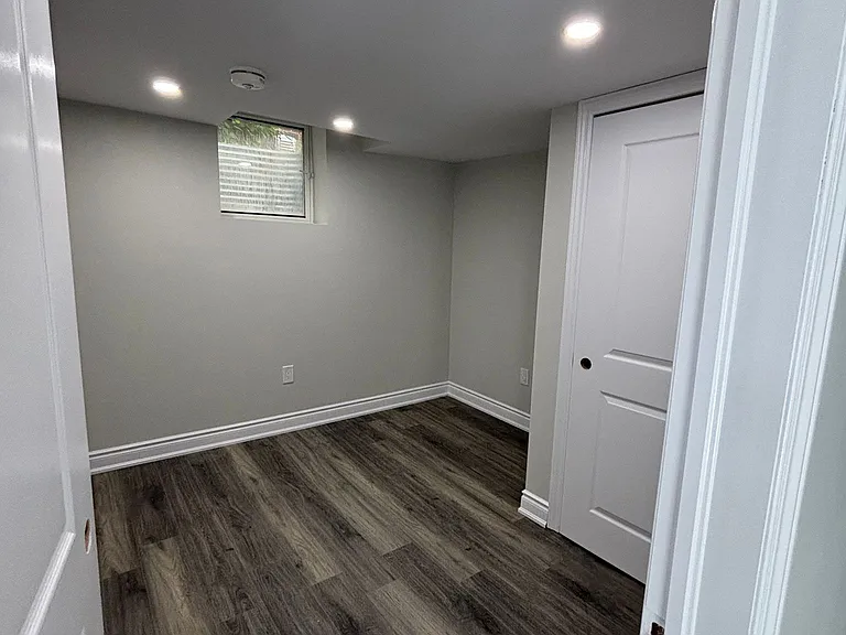 200 Hunter Way #BASEMENT — Photo 7