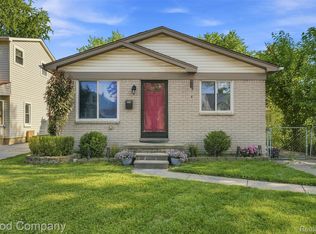 321 Manatee Ave, Hazel Park, MI 48030