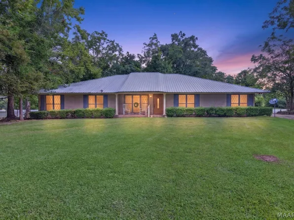 504 Oakwood St, Georgiana, AL 36033