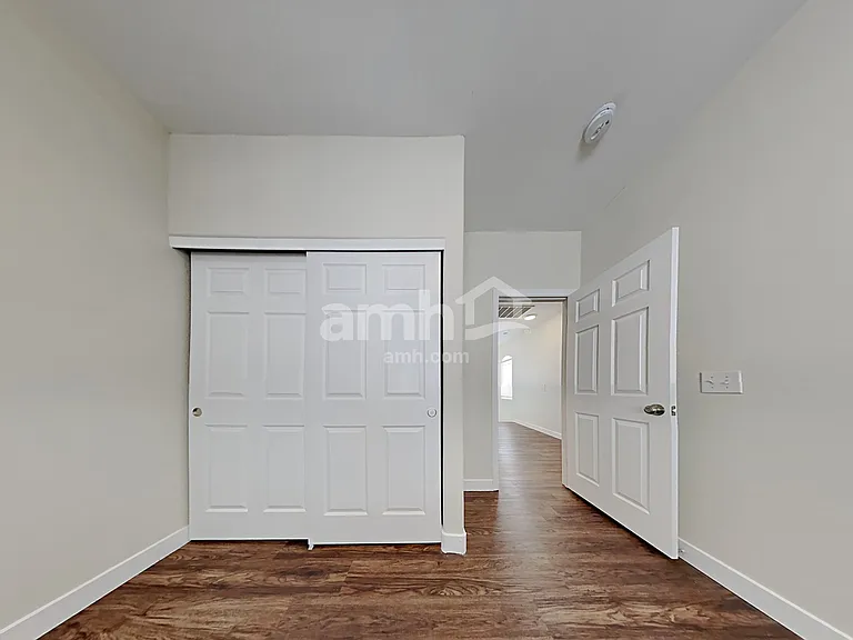 8920 Cambridge Glen Ct — Photo 17