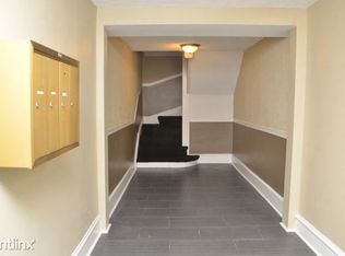 4128 N Sheridan Rd APT 2F, Chicago, IL 60613