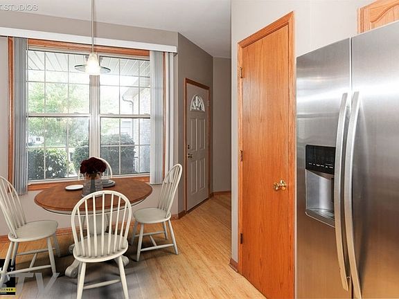 2nd image of 9030 Mansfield Dr