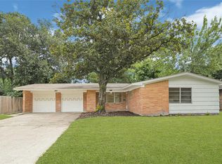 914 Peach Spring Dr, Houston, TX 77088