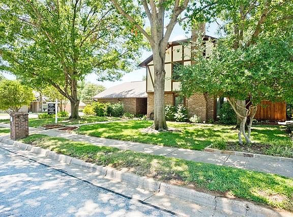 2nd image of 3601 Teal Ln