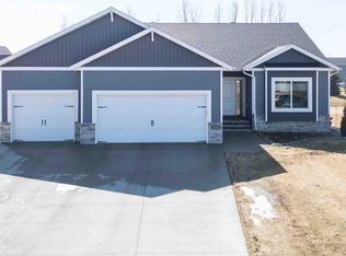4752 38th Ave N, Reiles Acres, ND