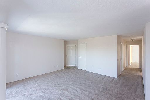 4th image of 255 Ash Ave APT D