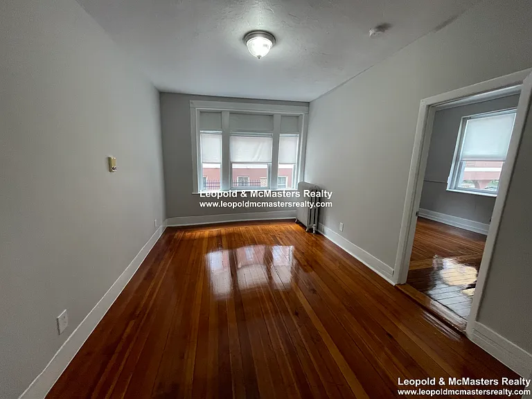 South Huntington Apartments — Photo 8