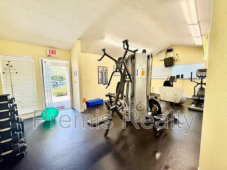 2500 Winding Creek Blvd #H202 — Photo 25