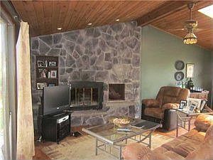4th image of 10 Barone Cir
