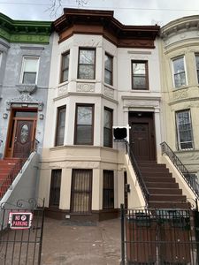 292 Albany Ave, Brooklyn, NY, 11213