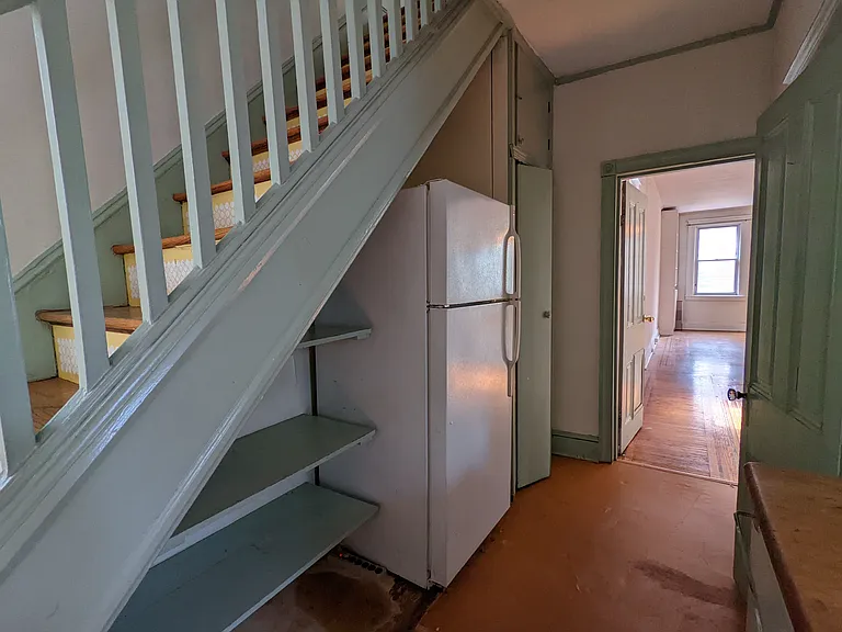 2501-meredith-st-2-5