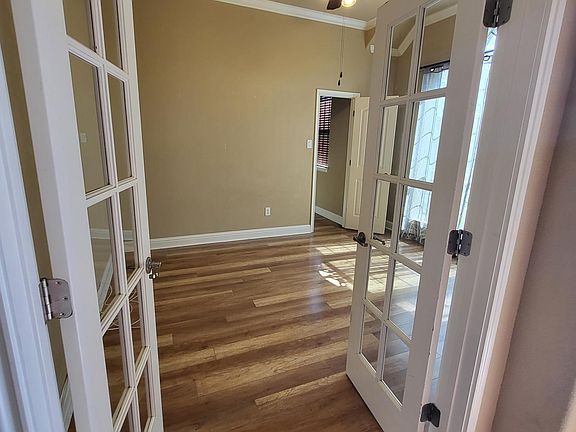 4th image of 1212 Pine Forest Cir