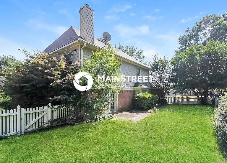 8866 Breeze Way — Photo 12